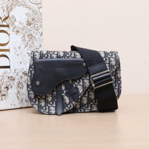 DIOR SADDLE馬鞍信使胸包老花帆布銀扣2020肩背包