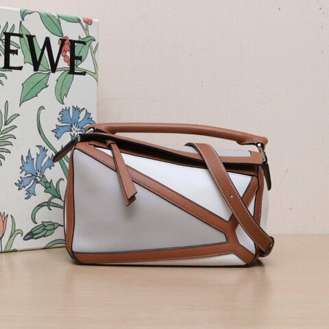 LOEWE Puzzle24幾何包小號拼色牛皮肩背包