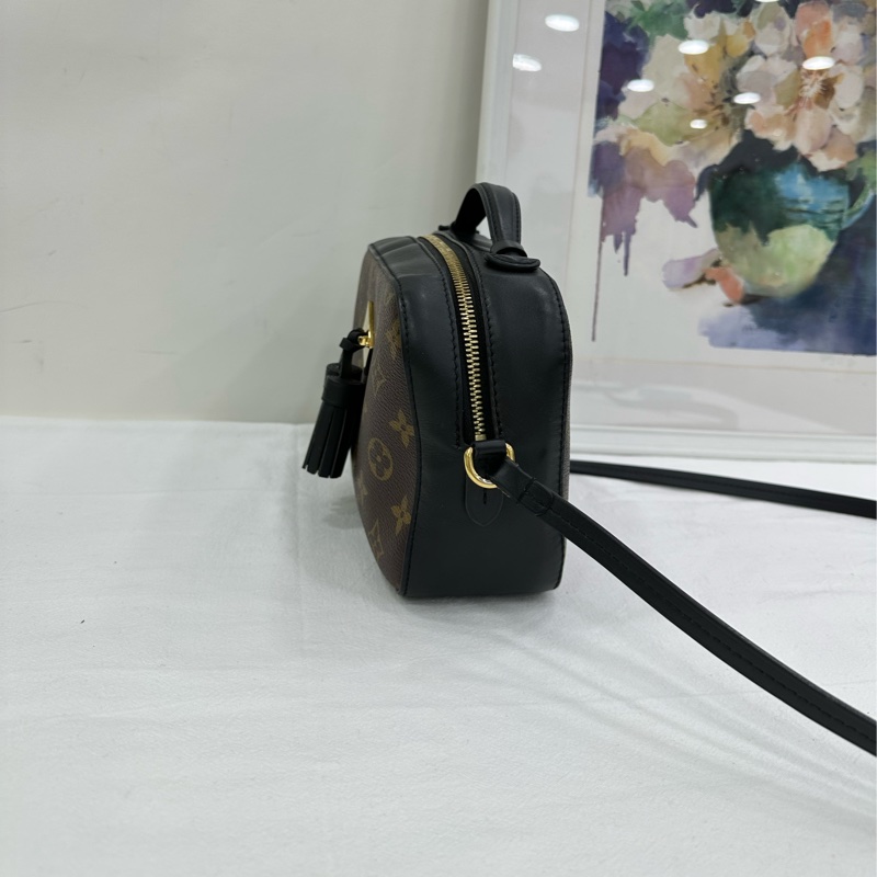 LV路易威登Saintonge流蘇相機包,經典老花搭配黑色皮質邊框,金色五金配件。 18年編碼 尺寸22x15cm,可單肩斜背手提。-4