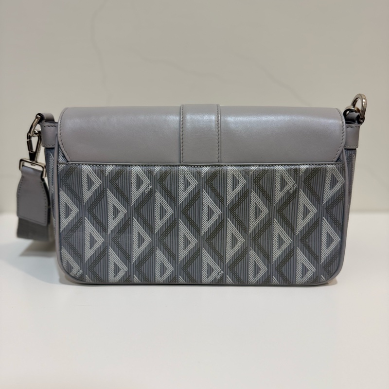 Dior 深淺灰牛皮拼 PVC鑽石紋 Hit the Road郵差包 斜背包-6