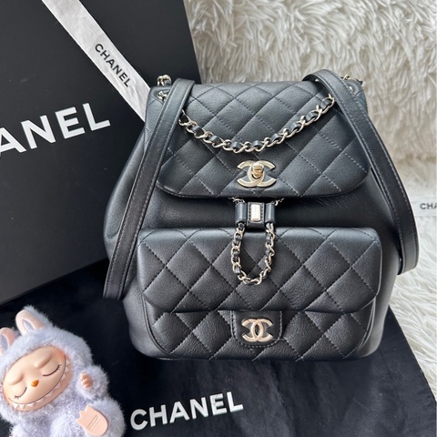 【配件：帶票大全套 💕99新】Chanel  duma 大號 背包 書包 雙肩包 黑金 黑色 金扣