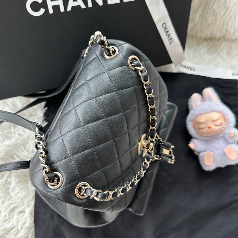 【配件:帶票大全套 💕99新】Chanel  duma 大號 背包 書包 雙肩包 黑金 黑色 金扣-4