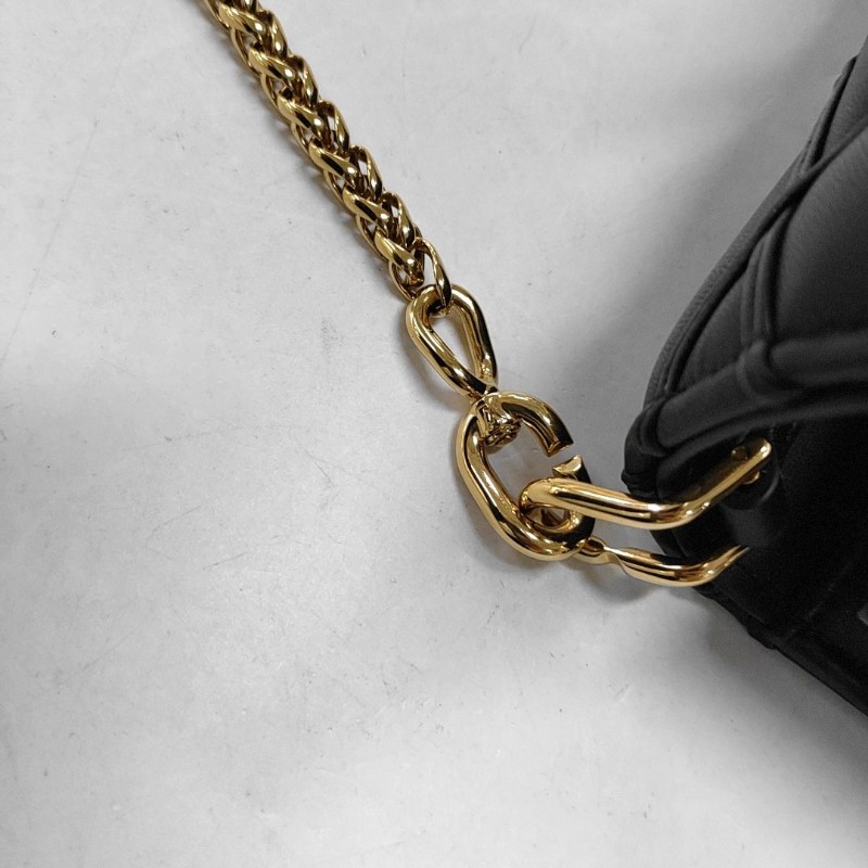 LOUIS VUITTON GO-14 黑色羊皮絎縫斜挎包手拿包單肩包 金色五金 可拆卸肩帶 9.9新-11