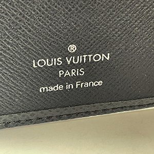 *奢華大道國際精品*【L3263】LV 黑色TAIGA Multiple 對開短夾 M30952-5