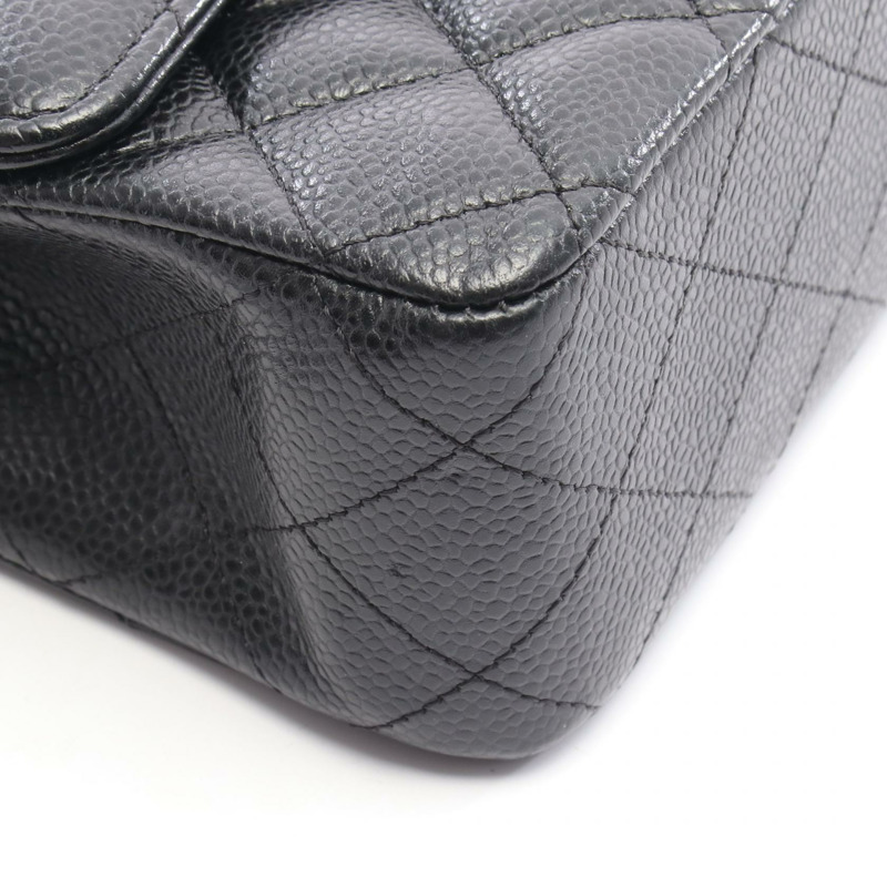 香奈兒 Matelasse W 翻蓋鏈條肩背包，小牛皮，黑色，二手，帶五金配件-6