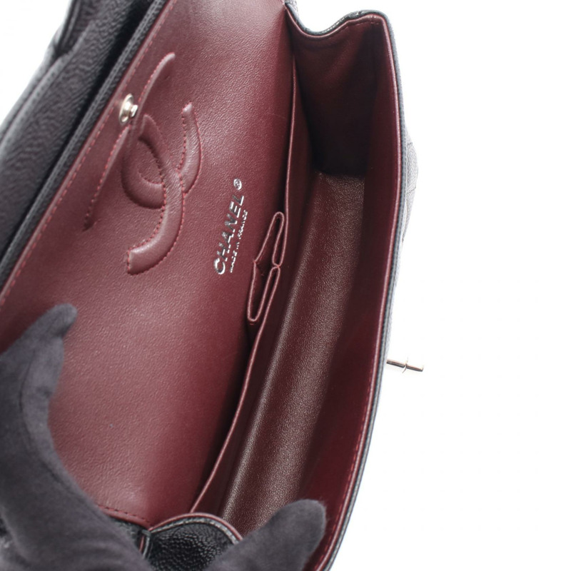 香奈兒 Matelasse W 翻蓋鏈條肩背包,粒面小牛皮,黑色,二手,帶五金配件-2