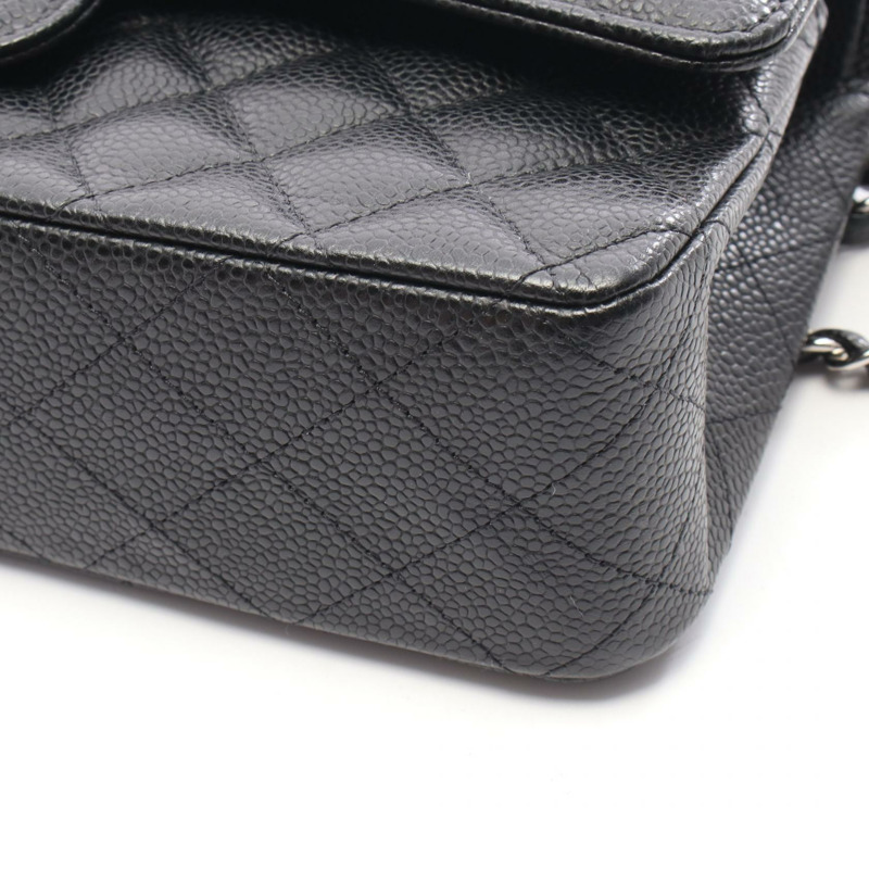 香奈兒 Matelasse W 翻蓋鏈條肩背包,粒面小牛皮,黑色,二手,帶五金配件-7