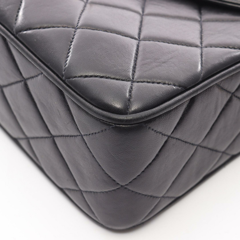 香奈兒 (CHANEL) Matelasse Diana 翻蓋斜背包,羊皮材質,黑色,二手,金色五金,CC-11