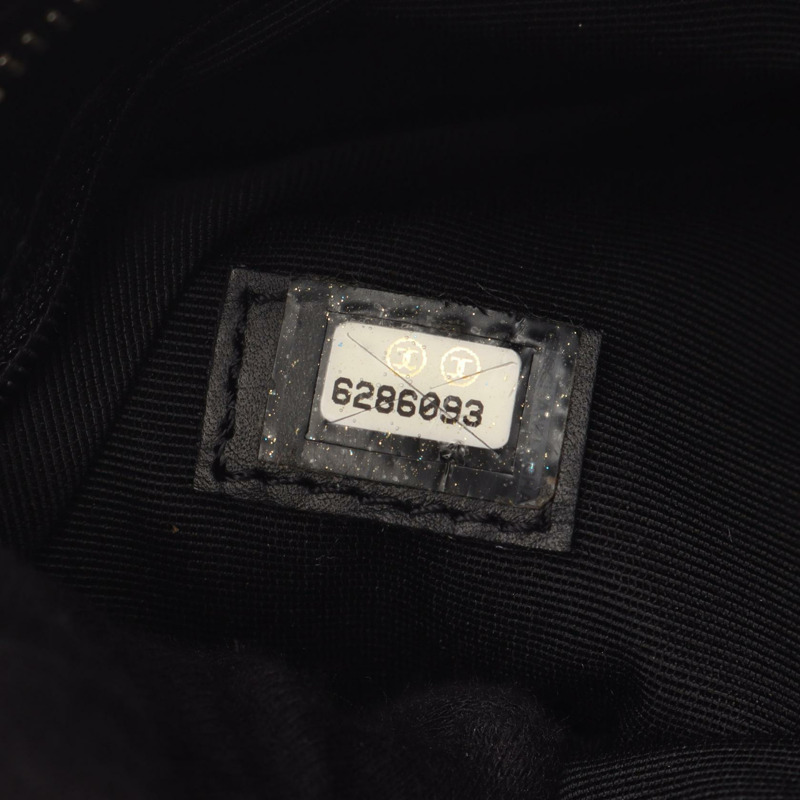 香奈兒 (CHANEL) 圓形飾章手提包,黑色粒面小牛皮,二手,女士 CC Coco 標誌-4