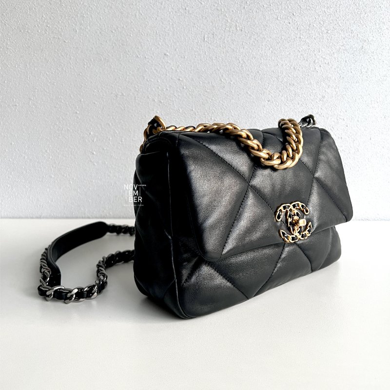 閒置新✨ Chanel 香奈兒19 Bag 黑金小號-1