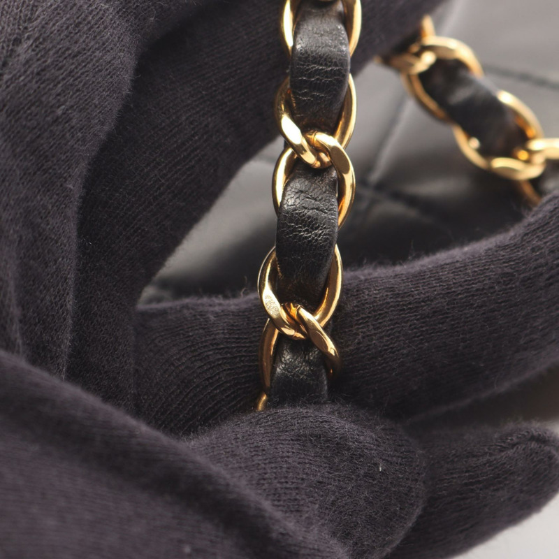 香奈兒 (CHANEL) Matelasse W 翻蓋鏈條單肩背包，羊皮材質，黑色，二手，金色五金，CC-11