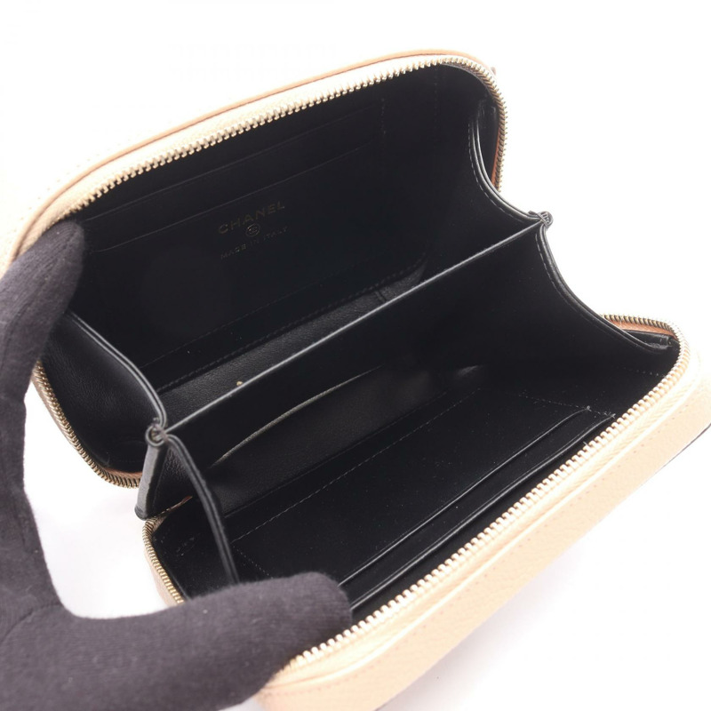 香奈兒 CC 鏤空絎縫鏈條斜挎單肩包,粉紅色小牛皮,金色五金-2