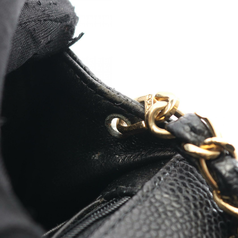 香奈兒迷你絎縫鏈條肩背包，小牛皮材質，黑色，二手，金色五金-8