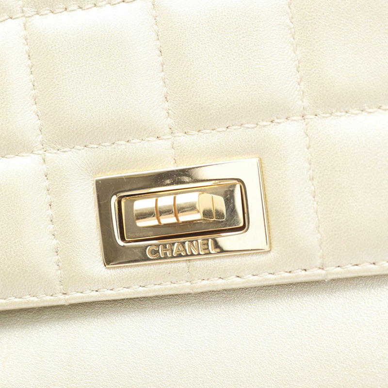 香奈兒 2.55 巧克力色鏈條單肩包,羊皮材質,金色五金,二手。-5