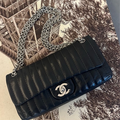 (MYMLuxurybag)🔥經典 25cm Chanel 🔥黒銀 皮袋 肩背袋