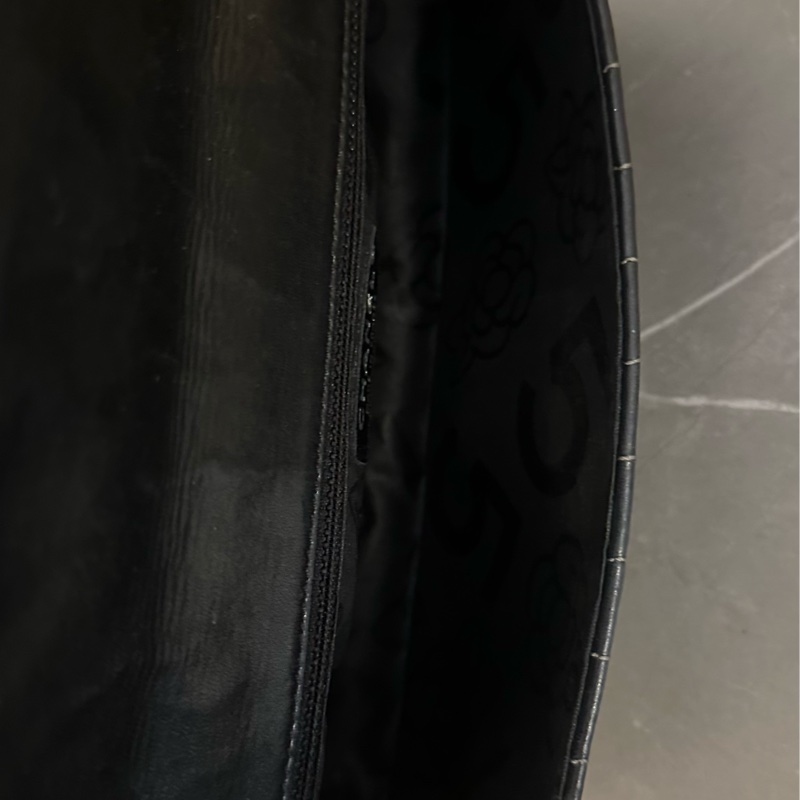 (MYMLuxurybag)🔥經典 25cm Chanel 🔥黒銀 皮袋 肩背袋-31