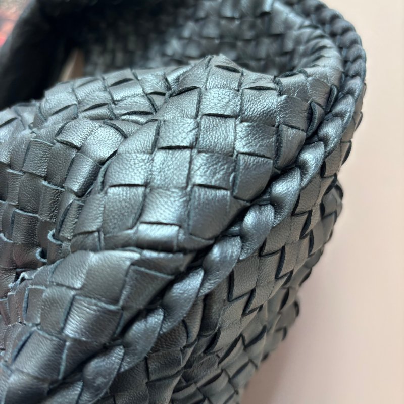 ::Bottega Veneta:: BV Belly Hobo Intrecciato 黑色編織手提包 肩背包 彎月包 大款 和尚包 流浪包-10