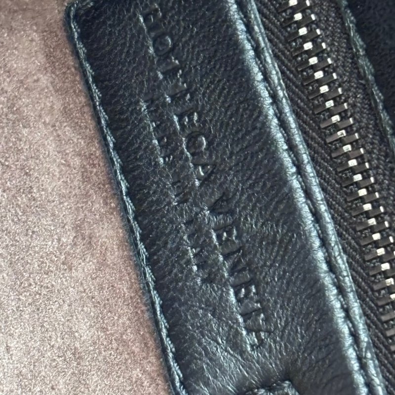 ::Bottega Veneta:: BV Belly Hobo Intrecciato 黑色編織手提包 肩背包 彎月包 大款 和尚包 流浪包-13