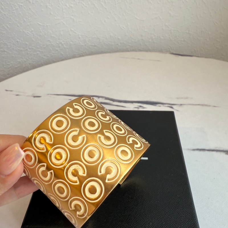 Chanel 超帥coco手環-7