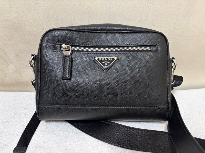 PRADA SAFFIANO TRAVEL 肩背包斜背包 2VH063皮革黑色 二手男款-10