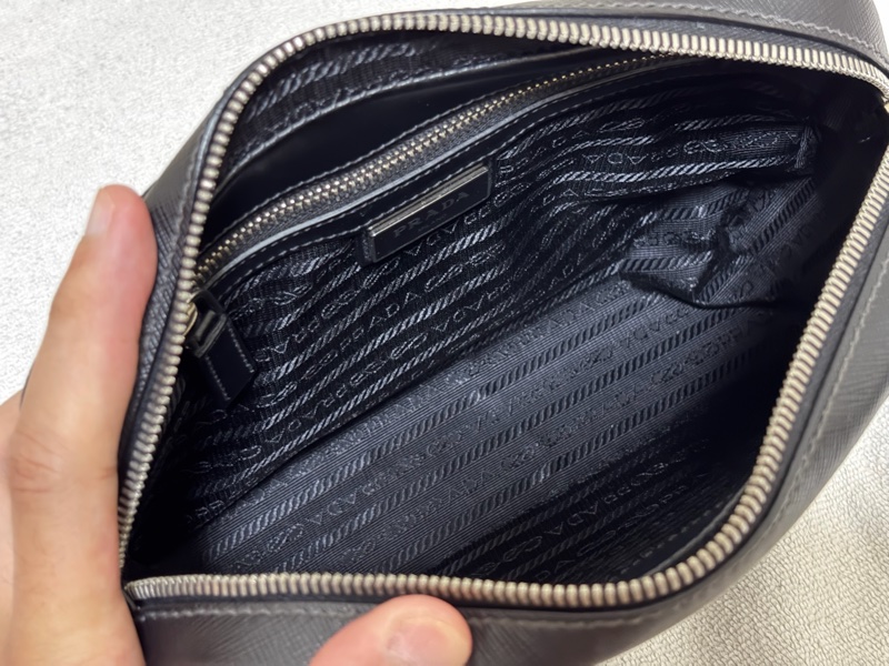 PRADA SAFFIANO TRAVEL 肩背包斜背包 2VH063皮革黑色 二手男款-14