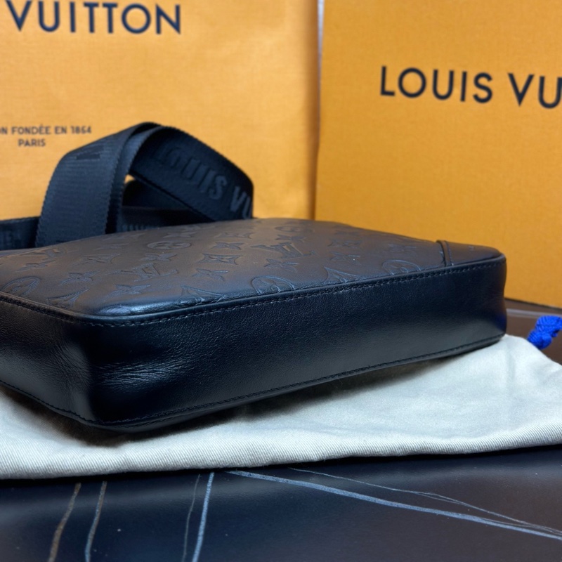 LV Trio 三合一 老花壓紋牛皮革 單肩斜挎包 黑色 尺寸約25×7×18.5cm-6