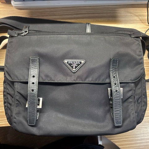 prada中古郵差包 便宜賣