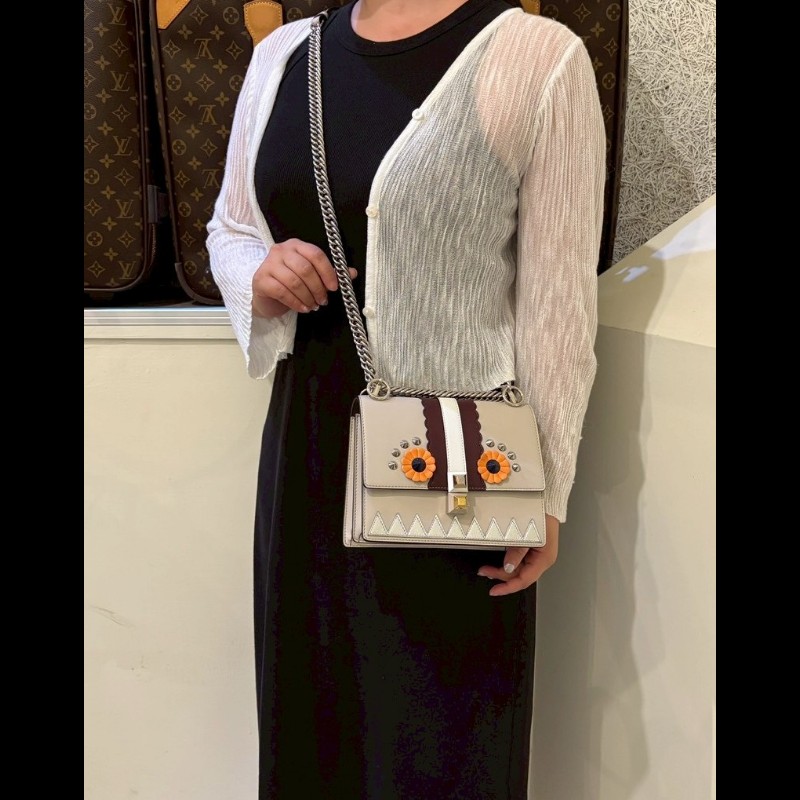 Fendi 銀鍊怪物系列 Kan I 口蓋兩用包-3