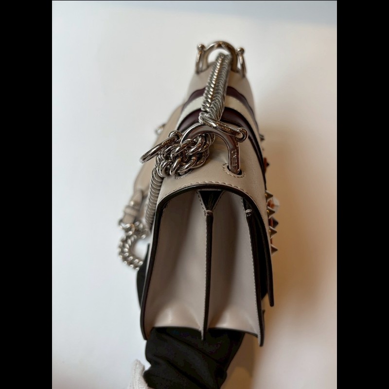 Fendi 銀鍊怪物系列 Kan I 口蓋兩用包-14