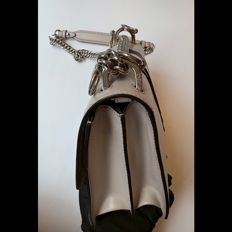 Fendi 銀鍊怪物系列 Kan I 口蓋兩用包-15