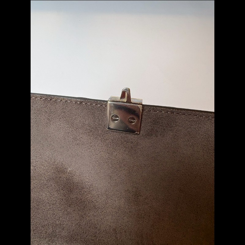 Fendi 銀鍊怪物系列 Kan I 口蓋兩用包-23