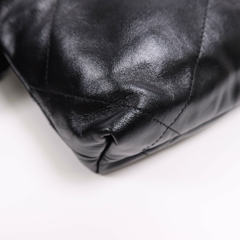 CHANEL 牛皮皮革Chanel 22 Mini金扣鏈帶肩背袋-12