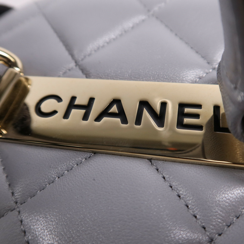 CHANEL 羊皮皮革Trendy CC Vanity Case金扣手挽肩背兩用袋-13