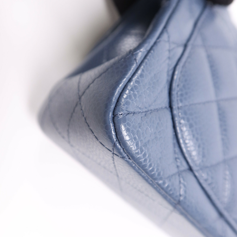 CHANEL 羊皮皮革Mini Classic 17銀扣鏈帶肩背袋-11