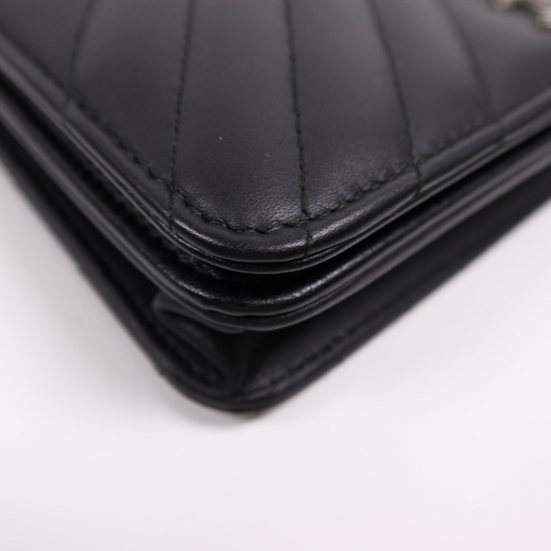 CHANEL 羊皮皮革WOC Wallet On Chain銀扣鏈帶肩背袋-10