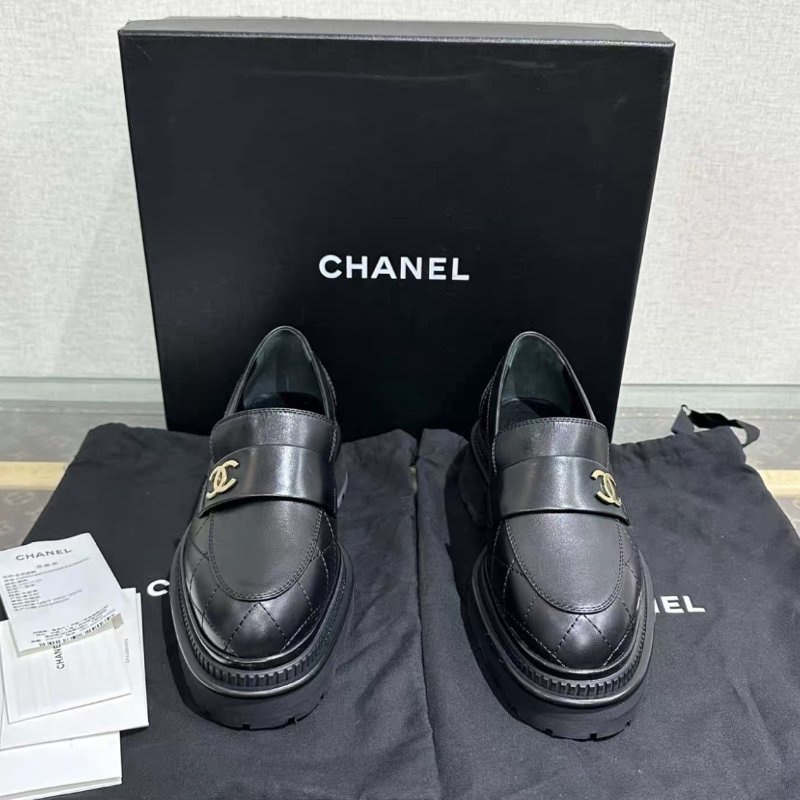 CHANEL 金扣菱格樂福鞋 35號 全新配件:盒子塵袋-0