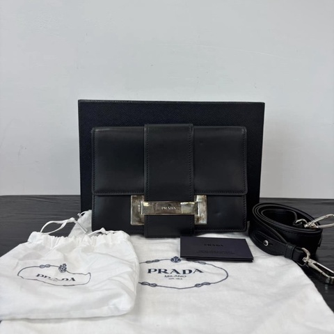 PRADA 黑銀舌頭肩背斜背包22*17*3 98新配件盒子塵袋