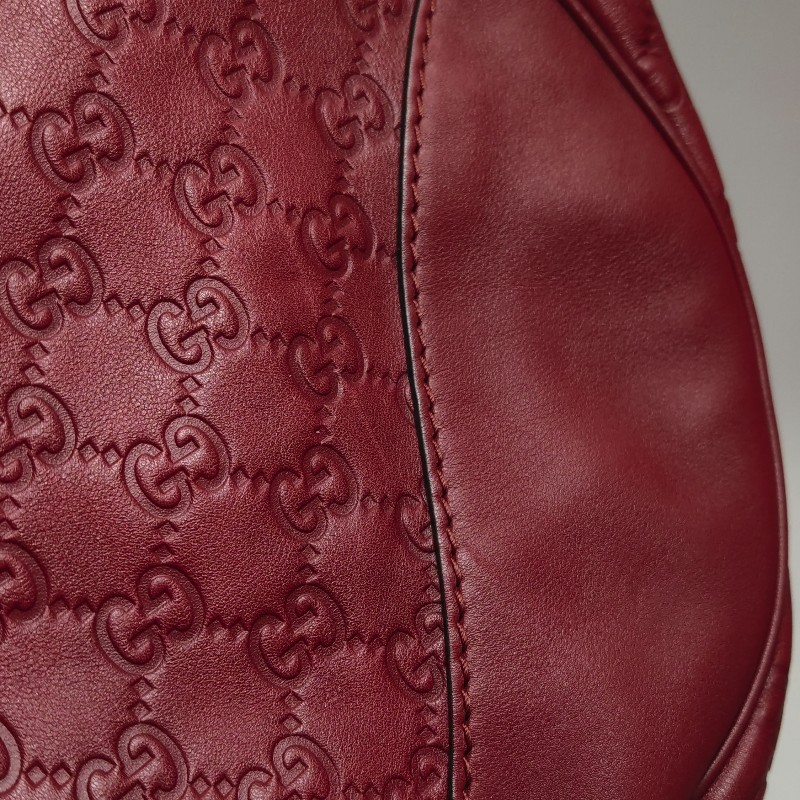 Gucci 牛皮純色雙G老花壓紋手提包-13