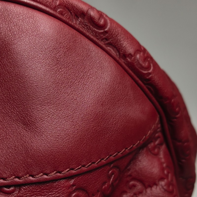 Gucci 牛皮純色雙G老花壓紋手提包-16