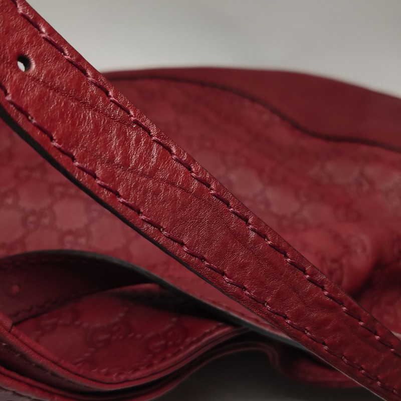 Gucci 牛皮純色雙G老花壓紋手提包-20