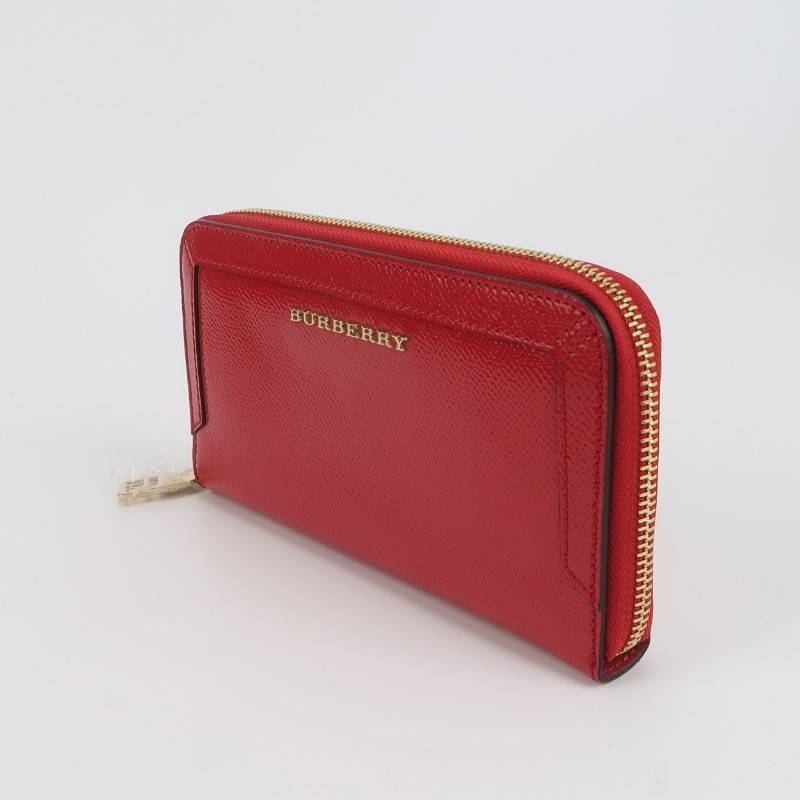 Burberry牛皮純色字母Logo拉鍊錢包-1