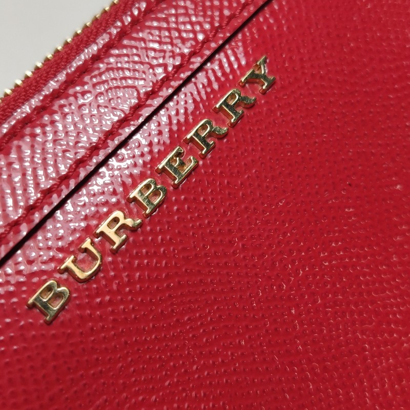 Burberry牛皮純色字母Logo拉鍊錢包-10