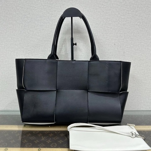 BV ARCO六格黑白格編織托特包 36*22*12 99新