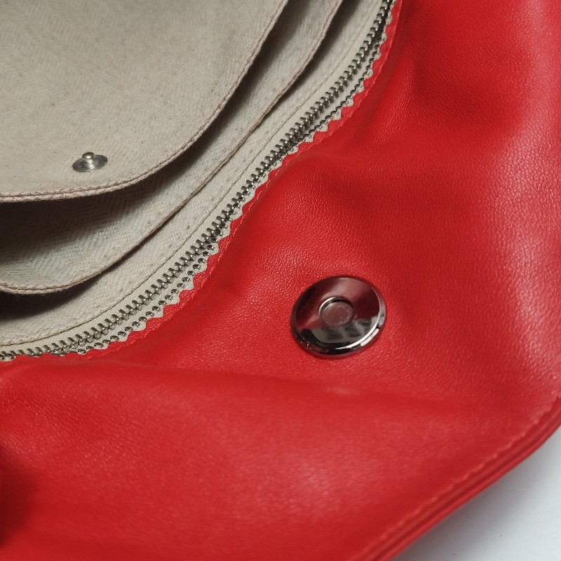 Loewe Flamenco中號羊皮純色壓紋Logo繩結設計斜挎包單肩包-11