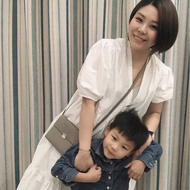 HERMES 愛馬仕 clic 16 大象灰 金扣 斜背包 肩背包 側背包 手拿包-10