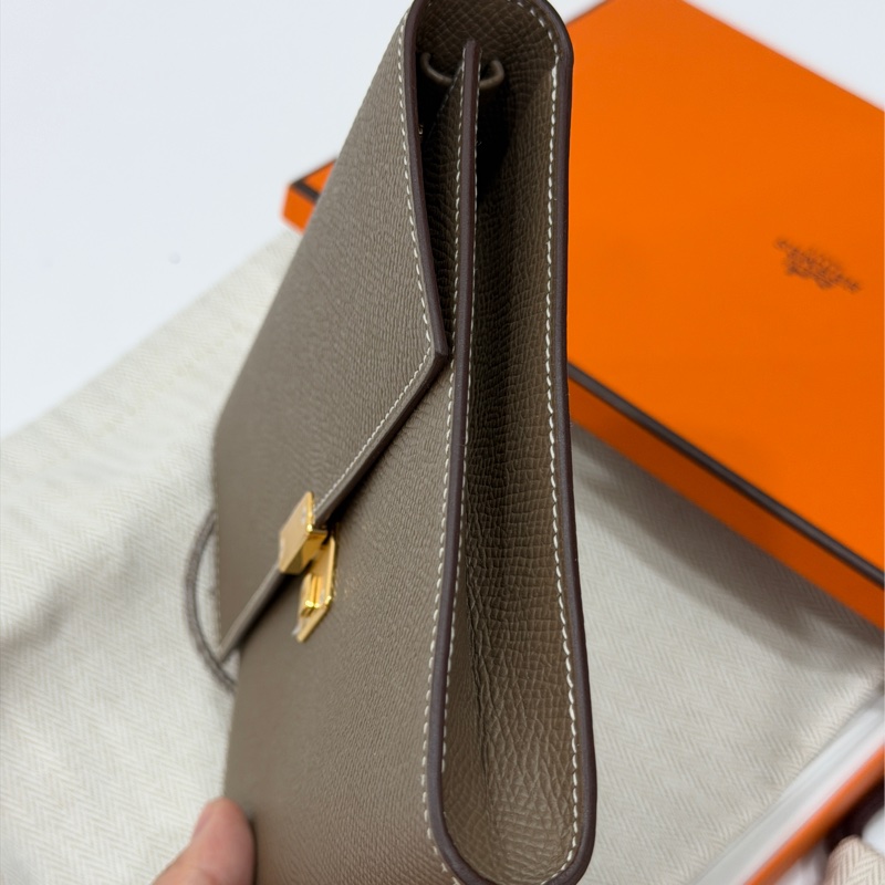 HERMES 愛馬仕 clic 16 大象灰 金扣 斜背包 肩背包 側背包 手拿包-12