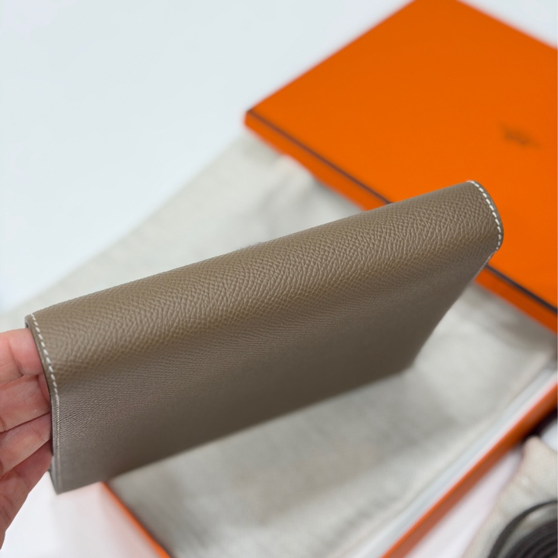 HERMES 愛馬仕 clic 16 大象灰 金扣 斜背包 肩背包 側背包 手拿包-14