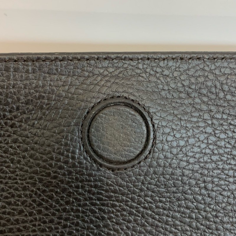 Gucci/古馳棕色老花郵差包黑 底長31㎝。-16