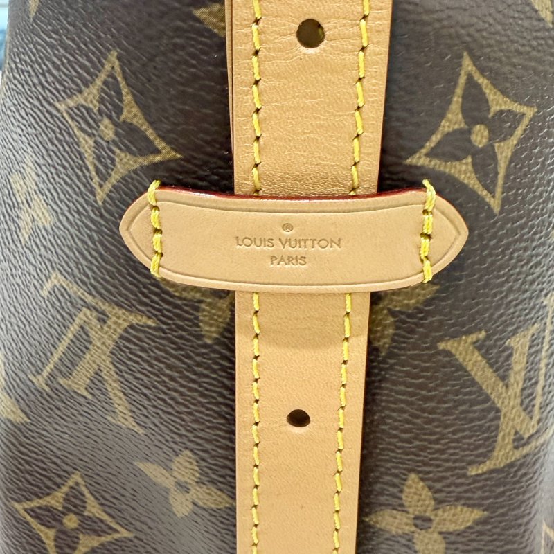 Louis Vuitton - CarryAll PM 肩背包-18