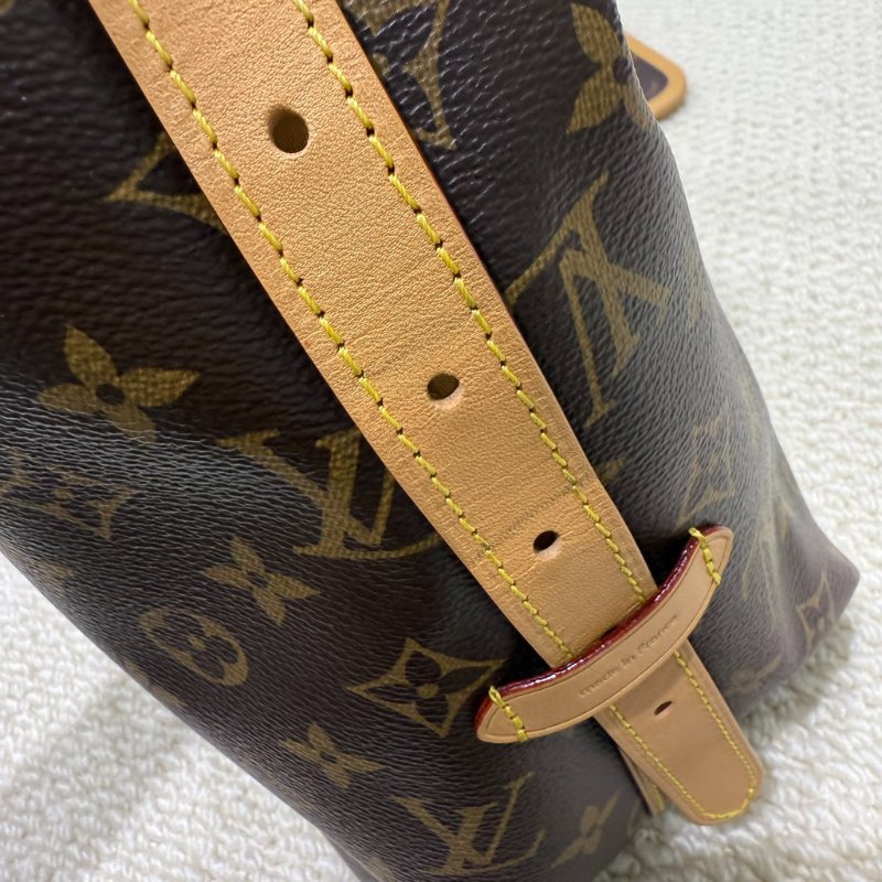Louis Vuitton - CarryAll PM 肩背包-24